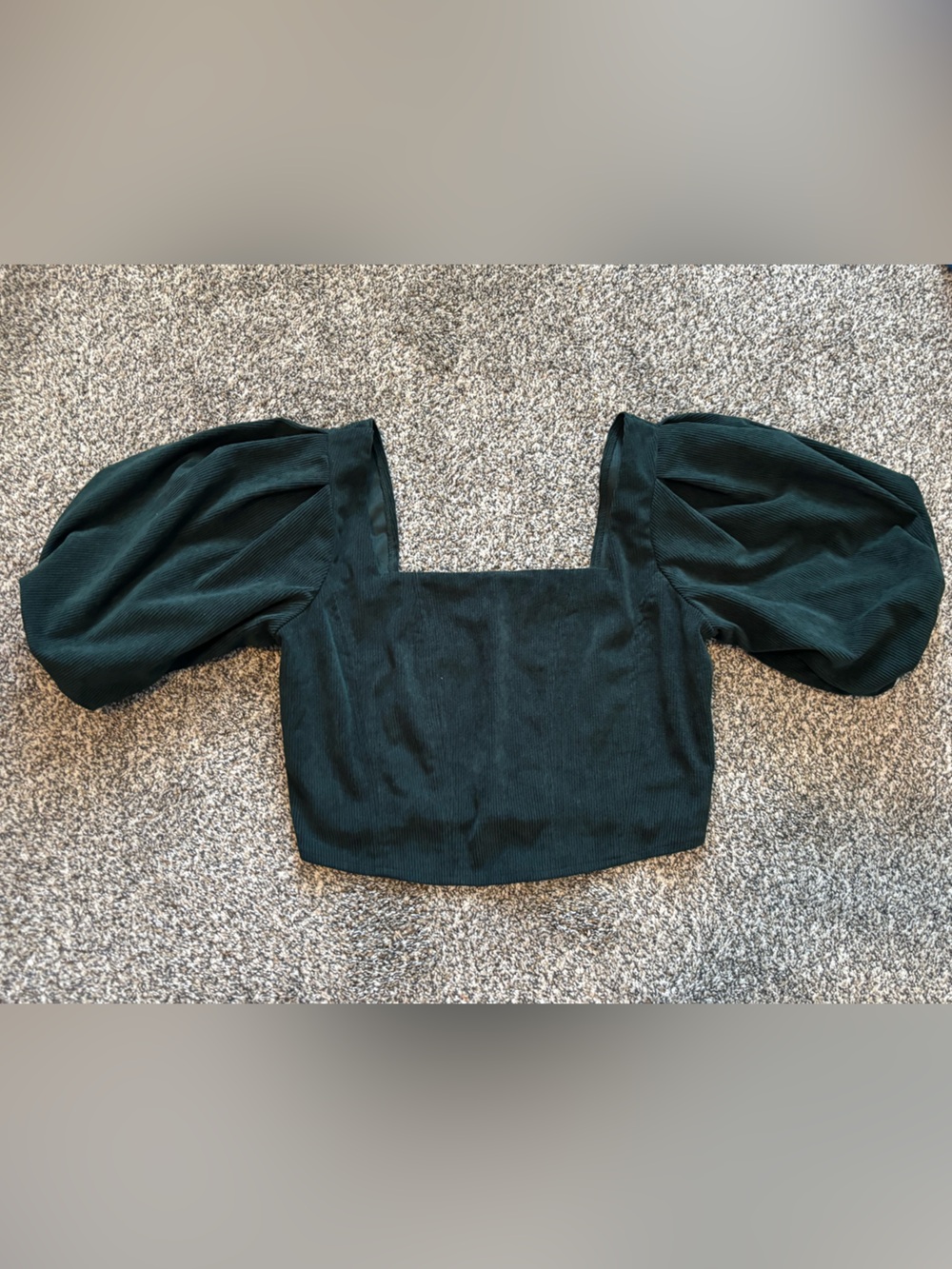 entro Forest Green Smocked Crop Top